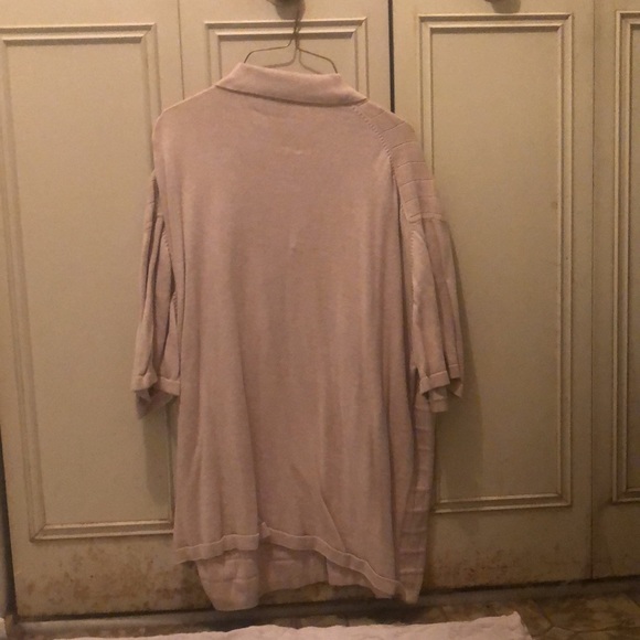 Gold Polo c - Picture 2 of 3